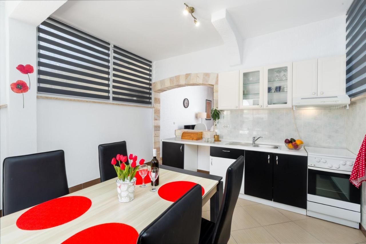 Family Apartment Romina Vrsar Eksteriør bilde