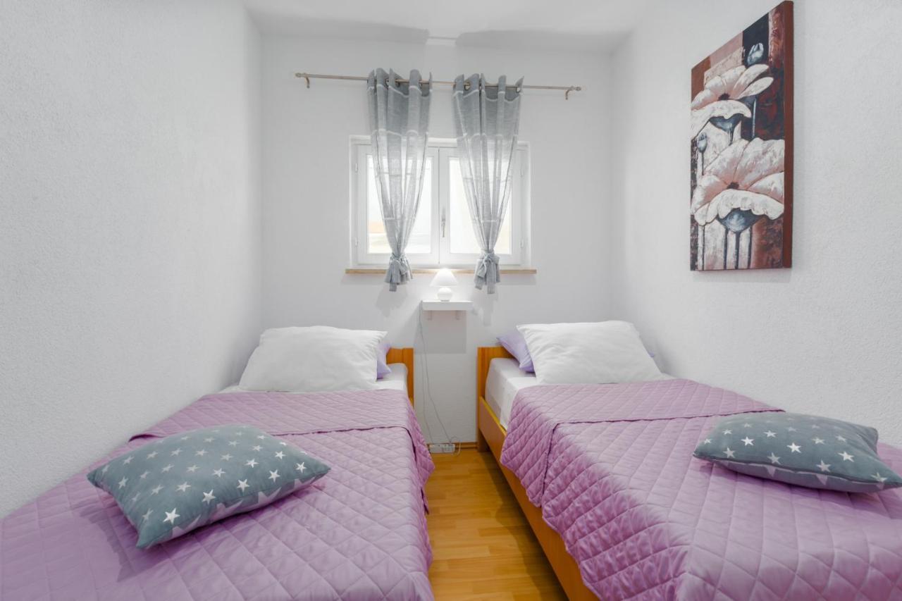Family Apartment Romina Vrsar Eksteriør bilde